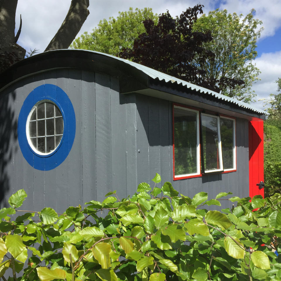Garden shed from Colin Humphrey's in Lancashire is influenced by Mondrian and the Bauhaus School.