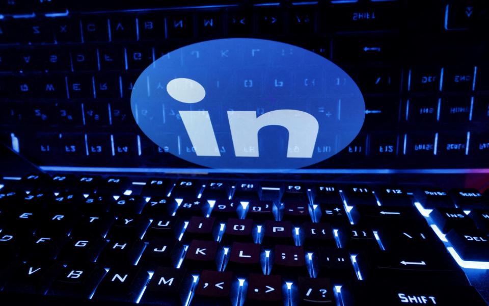 LinkedIn will cut more than 700 jobs - REUTERS/Dado Ruvic