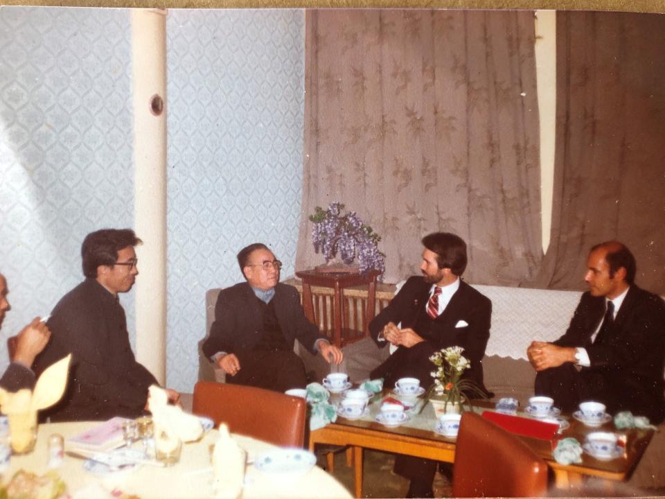 Charlie Smith, second from right, meets with the Chinese minister of foreign antiquities, second from left, and others while in China securing artifacts for the Chinese pavilion before the 1982 World’s Fair.