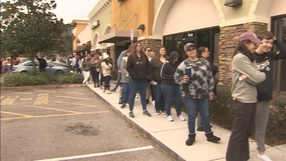 Gabriella Plants distributed over 2,800 plants to around 800 people at the Oviedo giveaway on Tuesday.