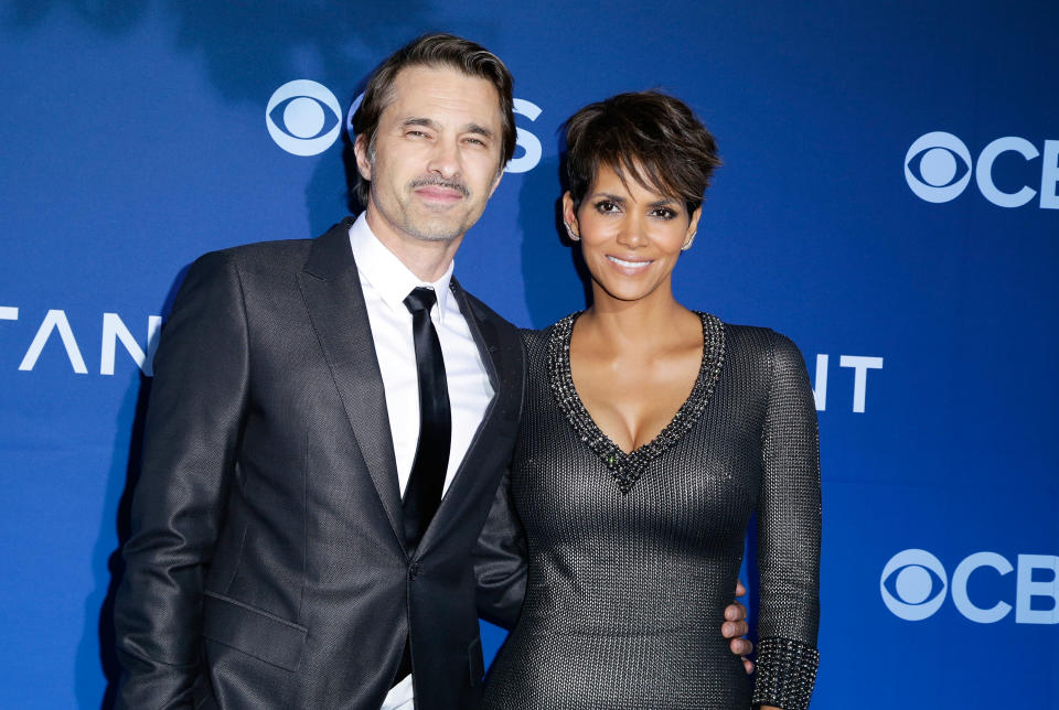 LOS ANGELES, CA - JUNE 16:  Actor Olivier Martinez (L) and actress Halle Berry attend the Los Angeles premiere of 