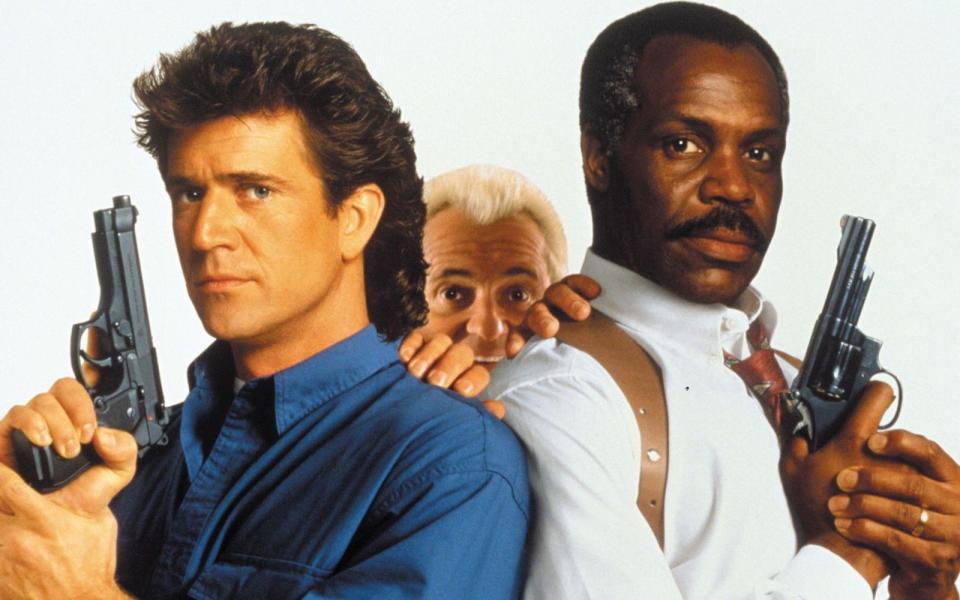 Als Riggs (Mel Gibson, links) und Murtaugh (Danny Glover, rechts) waren sie in "Lethal Weapon" eines der unschlagbarsten Teams der 80er-Jahre. (Bild: vox / Warner Bros. Ent.)