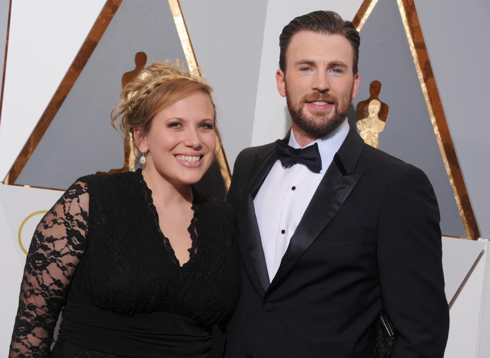 Chris Evans et sa soeur Carly aux Oscars 2016