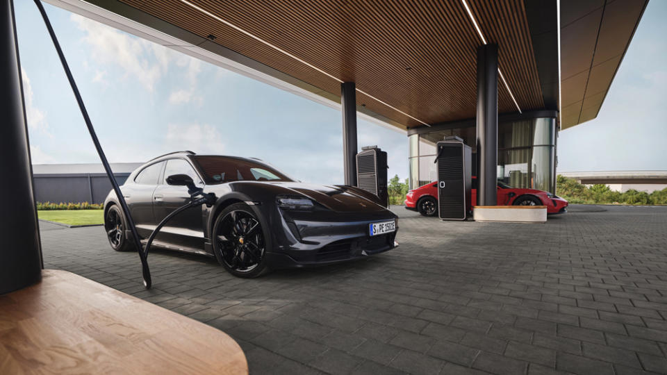 Porsche Charging Lounge in Germany