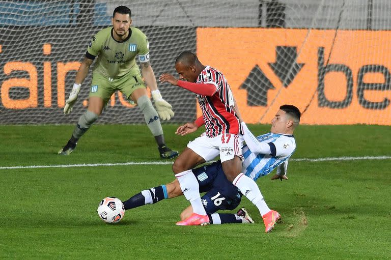 Imparable: el juvenil Marquinhos fue una pesadilla para la defensa de Racing 