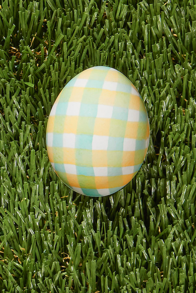 6) Gingham Easter Egg