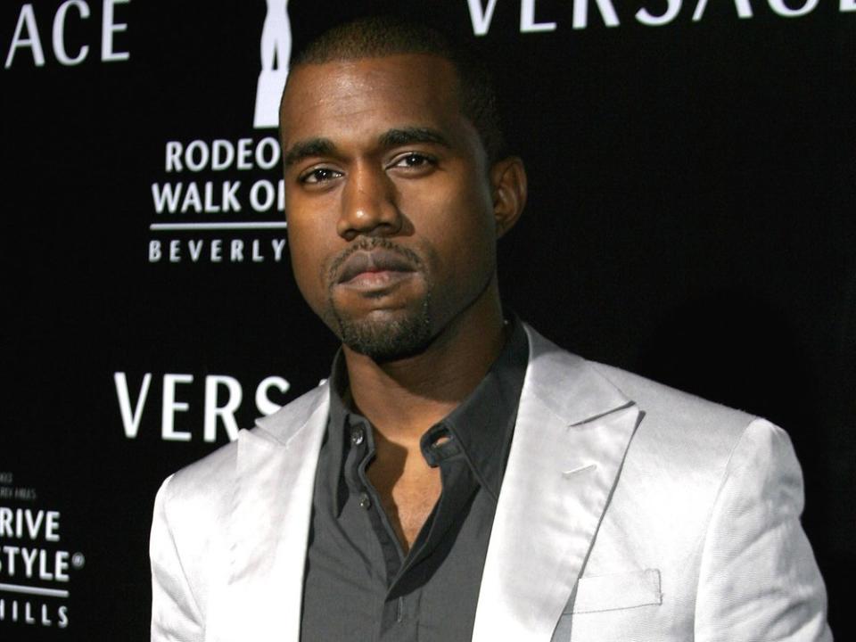 Kanye West ist wieder ein verheirateter Mann. (Bild: Tinseltown/Shutterstock.com)