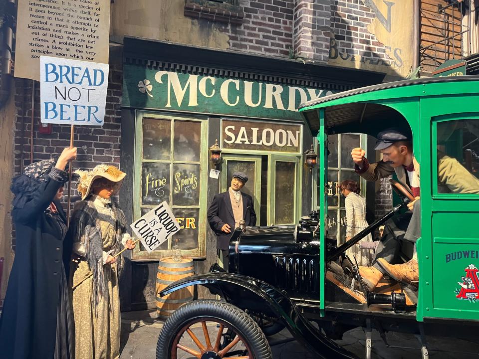 figurines and displays in the american prohibition museum in savannah georgia