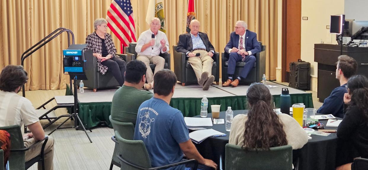 The University of South Florida Sarasota-Manatee campus hosted a forum of local experts about efforts to curb red tide on Monday.