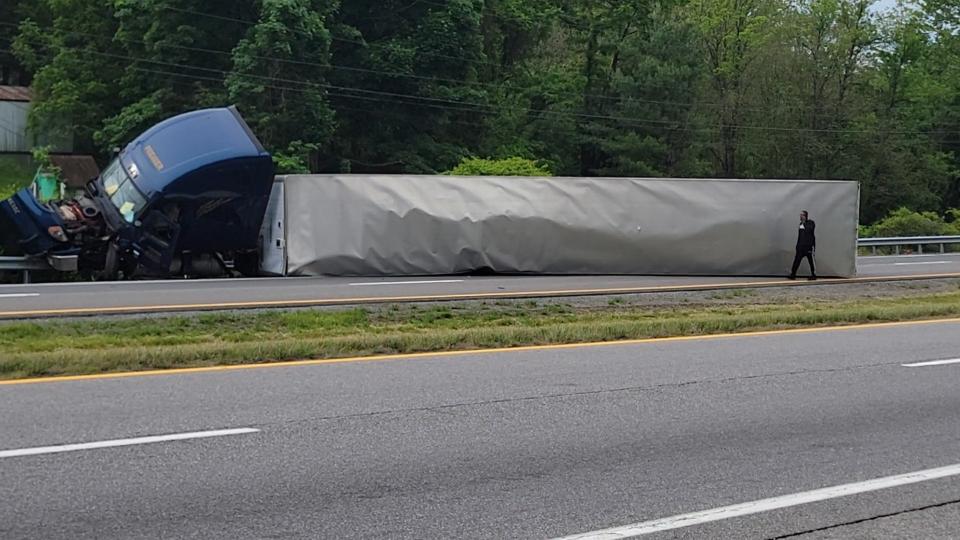 Tractor-trailer overturned on Blue Ridge Blvd on May 9. (Tab O’Neal/ WFXR News)