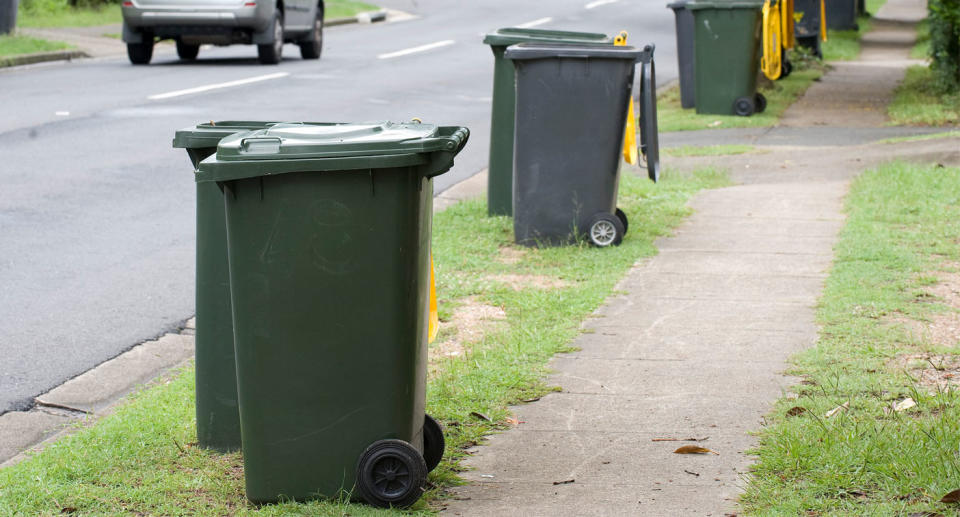 Recycling bins won't be able to take glass anymore in Macedon Ranges. Source: AAP, file. 