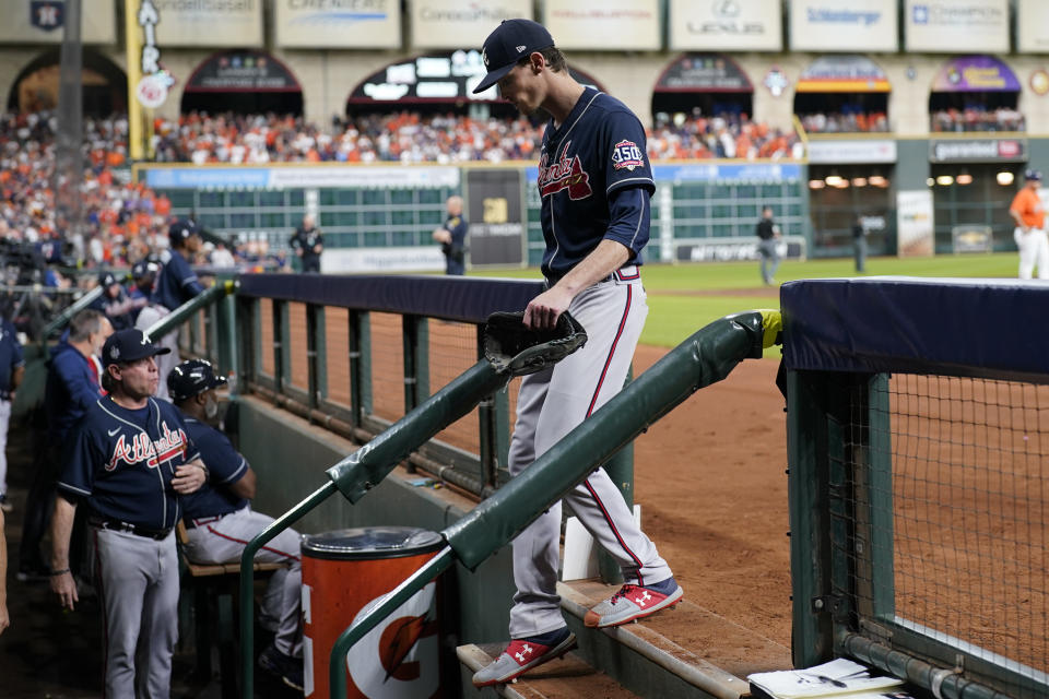 Atlanta Braves starting pitcher Max Fried leaves the game during the sixth inning in Game 2 of baseball's World Series between the Houston Astros and the Atlanta Braves Wednesday, Oct. 27, 2021, in Houston.(AP Photo/David J. Phillip)