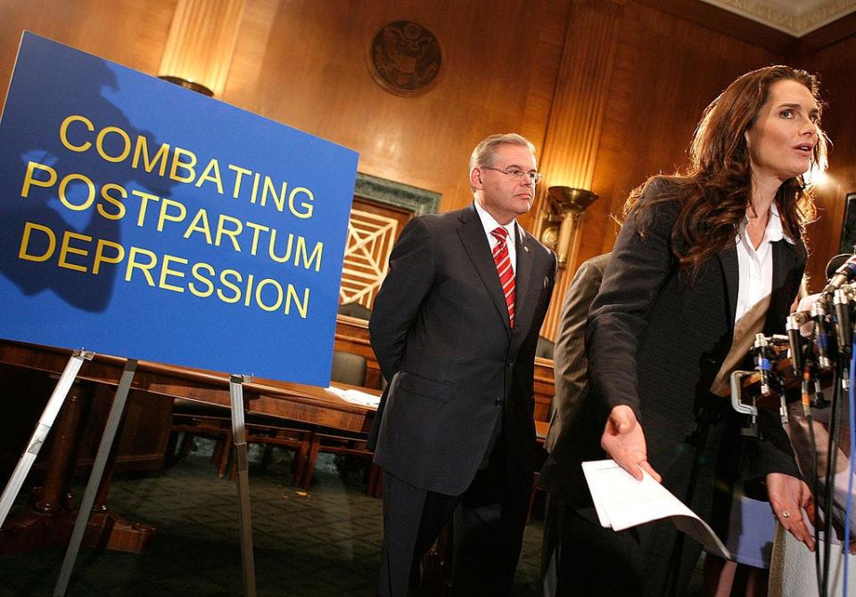 Brooke Shields testifying in DC for a postpartum pre-screening bill in 2007.