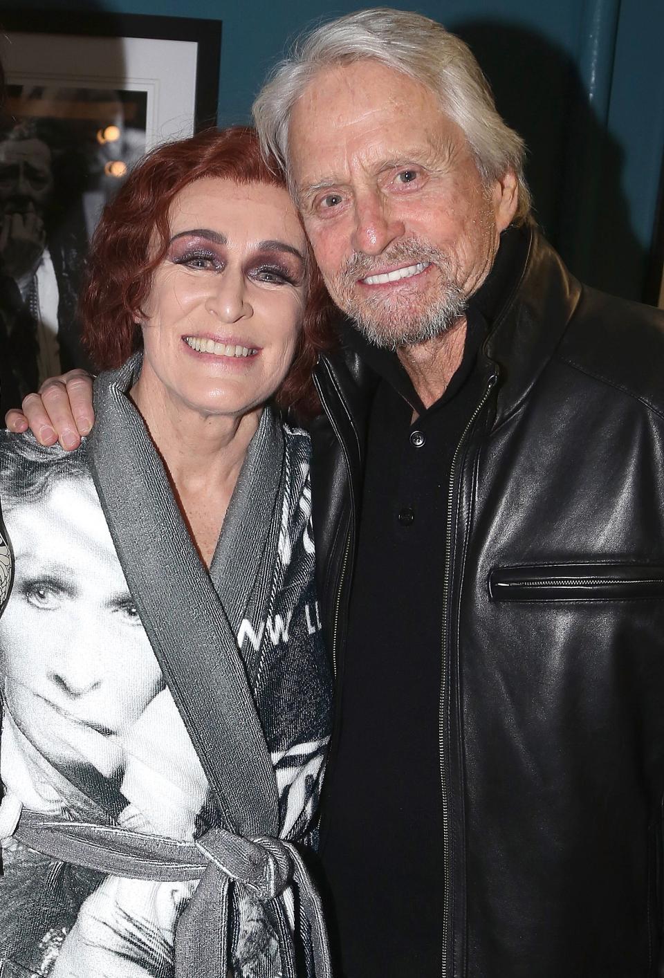 GLENN CLOSE & MICHAEL DOUGLAS