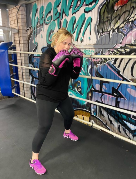 The actor hit the ring for some boxing exercise. Photo: Instagram/rebelwilson.