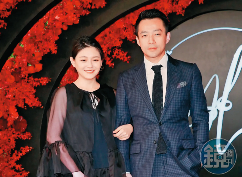 大S和汪小菲認識、相戀不久後就結婚。