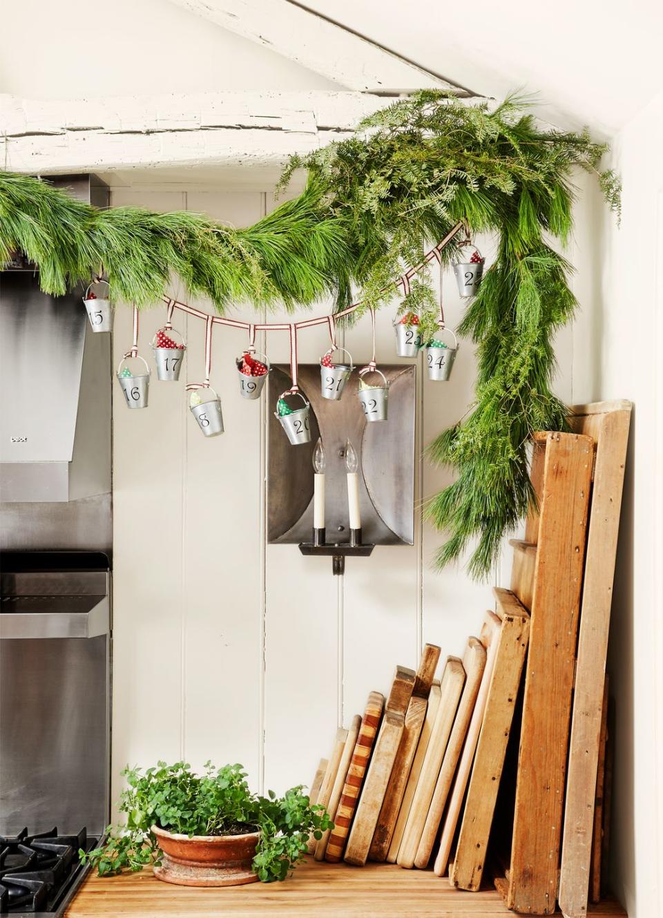 111 Christmas Decorations for Every Room of the House—Even the Bathroom