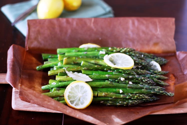 Asparagus Baked in a Paper Bag