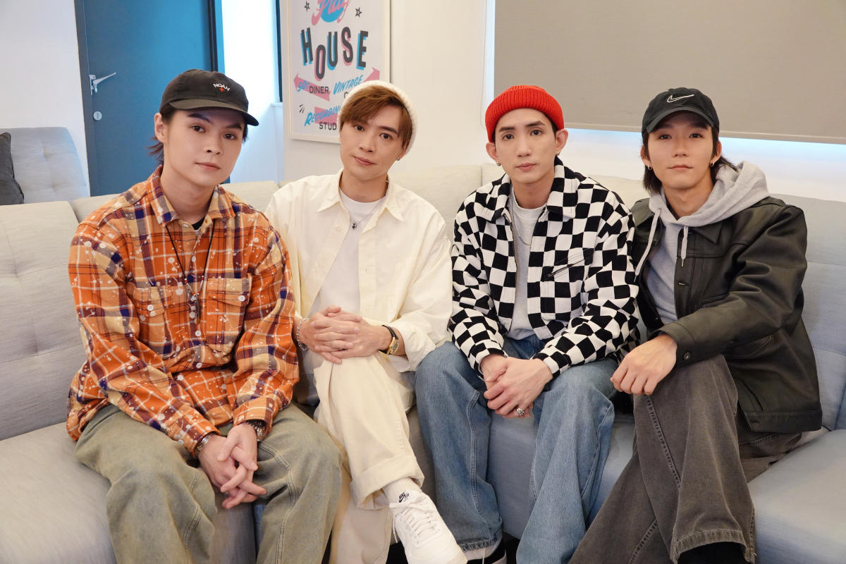 MIRROR’s Four Sons Surprise with Release of First Single on the Same Day