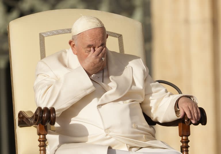 El Papa Francisco en la Plaza San Pedro, durante la audiencia general de hoy