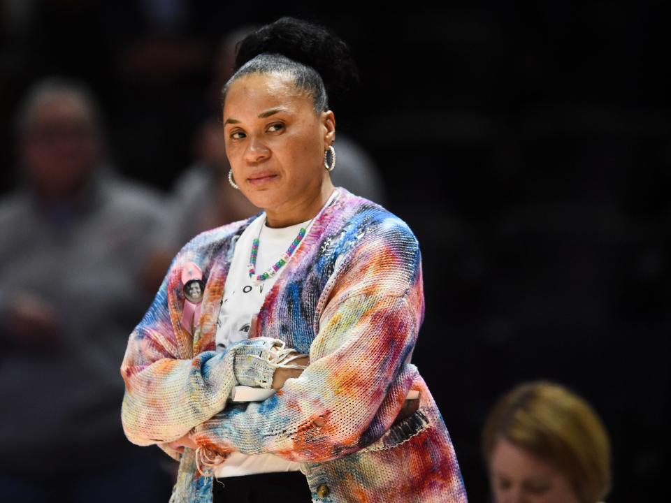 South Carolina basketball coach Dawn Staley during the NCAA college basketball game against Tennessee on Thursday, February 15, 2024 in Knoxville, Tenn.