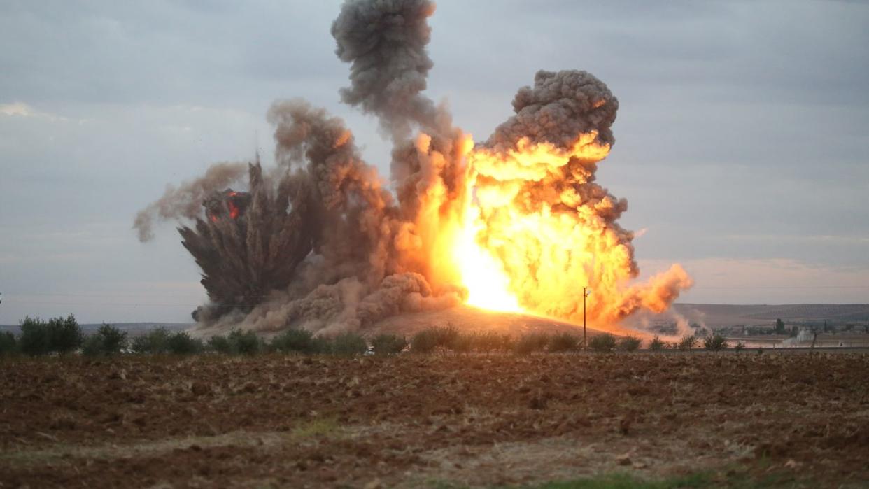 smoke rises from till seir hill in kobani following us led coalition airstrikes