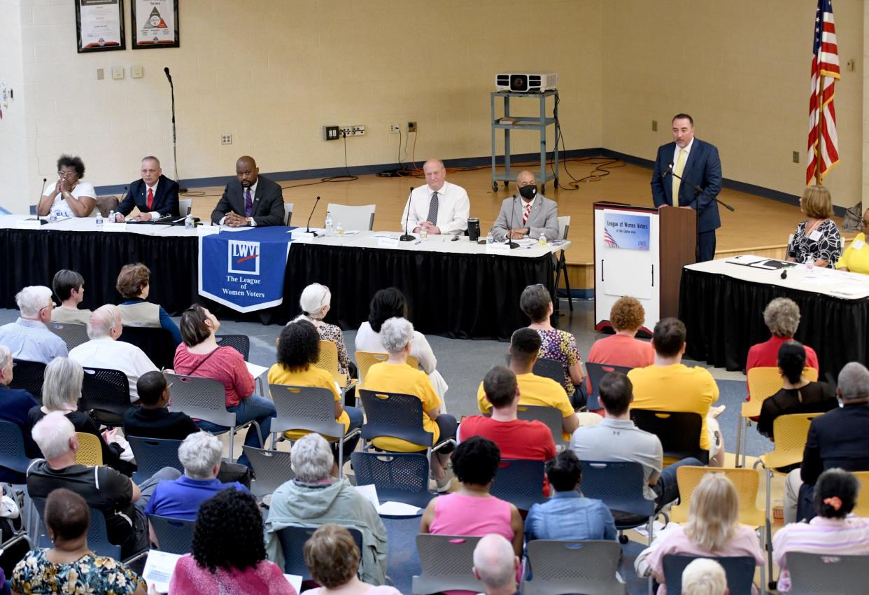 The League of Women Voters of the Canton area held a forum Thursday for the Canton mayoral candidates at Timken Commons.