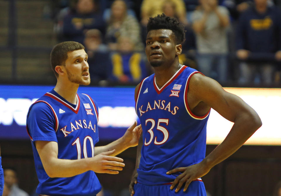 Udoka Azubuike missed six straight free throws late in Tuesday’s loss to Oklahoma. (Getty)