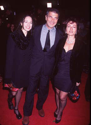 Robert Forster with the women at the Westwood premiere of Miramax's Jackie Brown