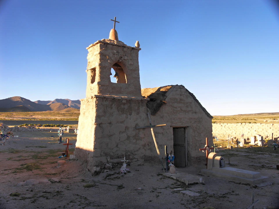 <p>En el Salar de Uyuni, Bolivia, los bloques de sal son utilizados también en la construcción desde tiempos ancestrales. (Flickr/ Pierre Doyen) </p>