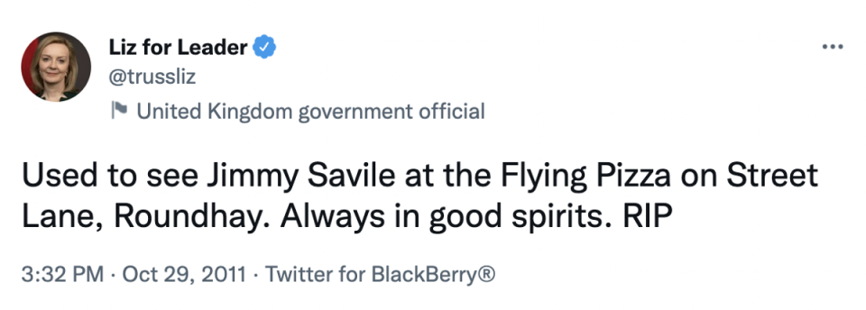 Tuit de Liz Truss sobre Jimmy Savile (Twitter)