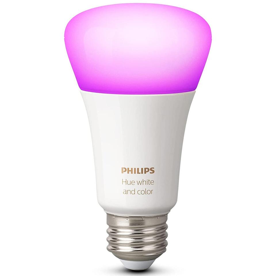 Philips Hue 548487 Smart Light Bulb, Single Pack
