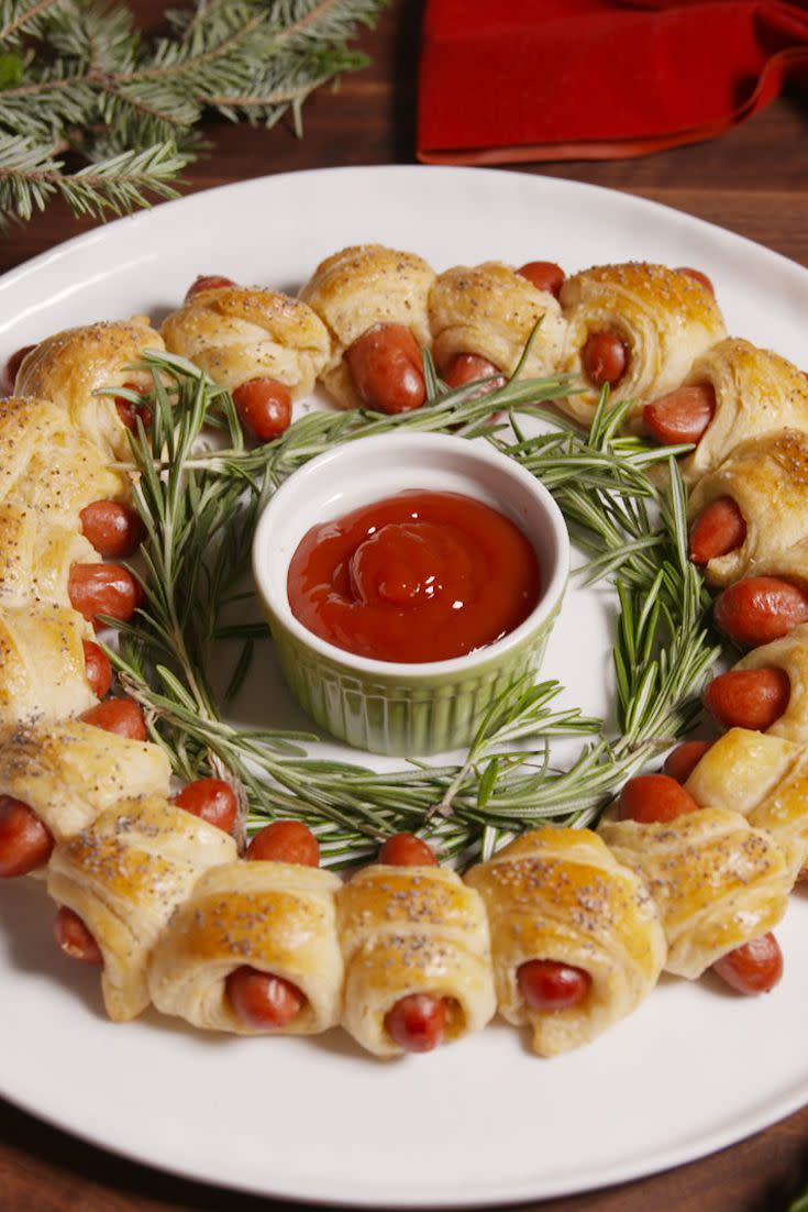 Pigs In A Blanket Wreath