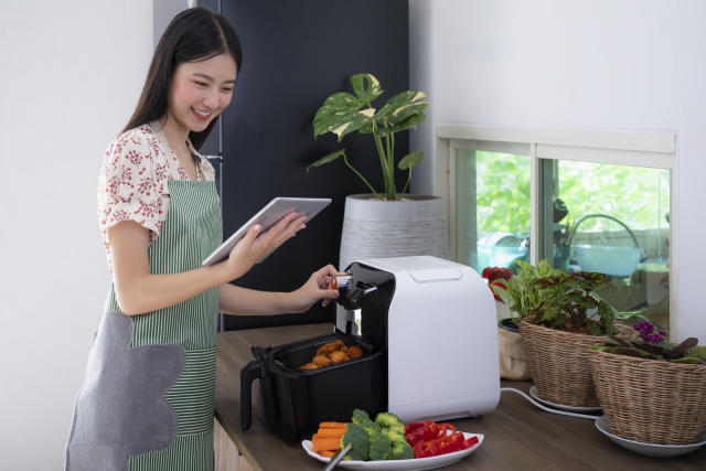 Air Fryer Grease Build-up? Now It's the Era of Self-Cleaning!