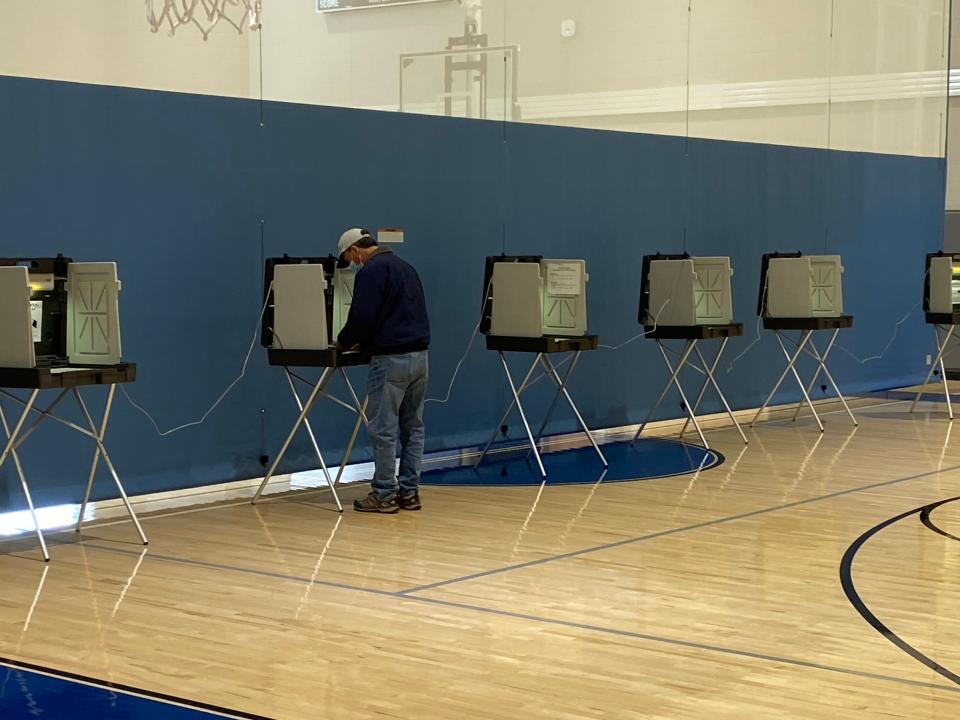 Polling Site at James L. Mulcahey Elementary School at Noon, March 5, 2022