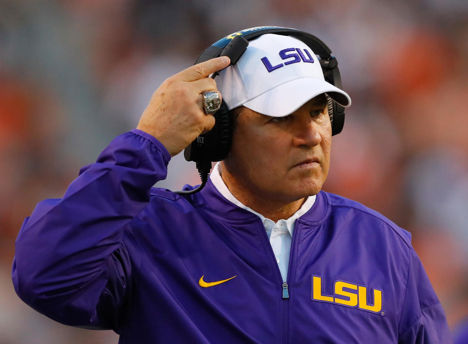 AUBURN, AL - SEPTEMBER 24:  Head coach Les Miles of the LSU Tigers looks on during the game against the Auburn Tigers at Jordan-Hare Stadium on September 24, 2016 in Auburn, Alabama.  (Photo by Kevin C. Cox/Getty Images)