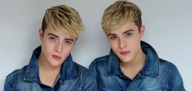 Jedward blow into Perth