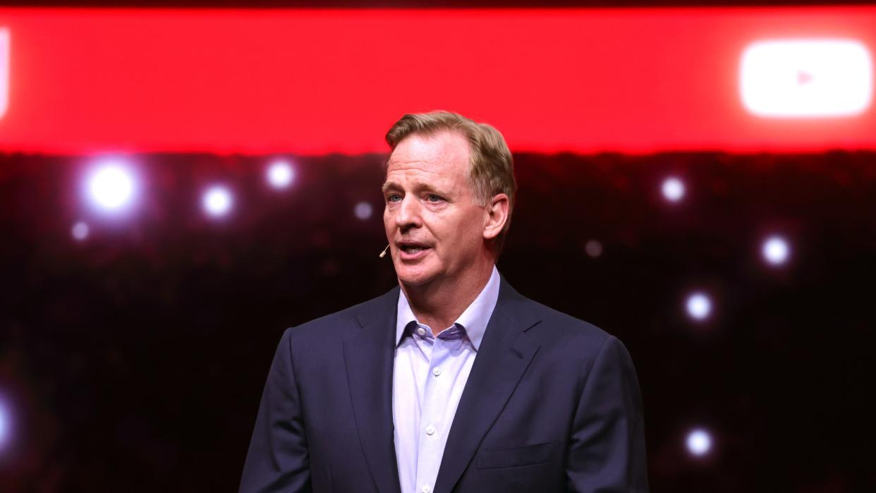  Roger Goodell at Brandcast20023 