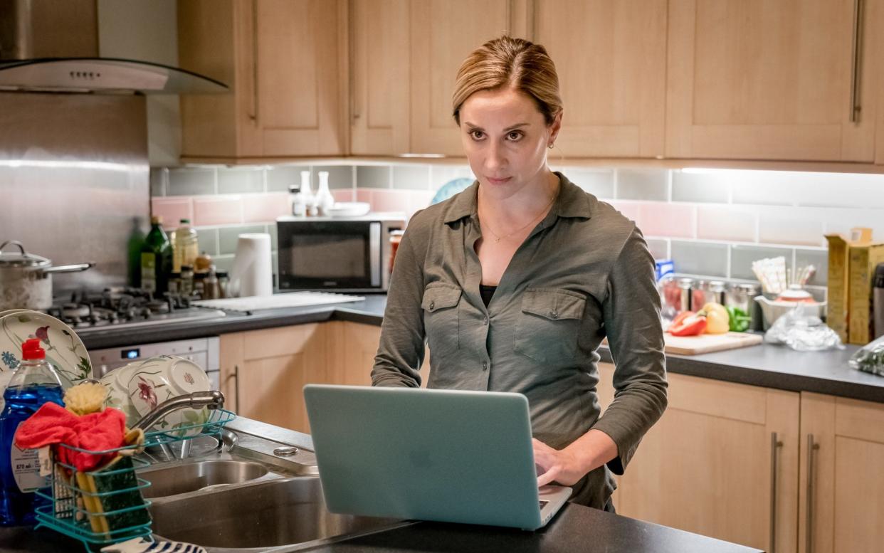 Morven Christie as DS Lisa Armstrong - Television Stills