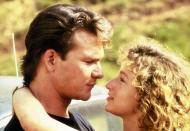 Viele Fans sahen sich "Dirty Dancing" 1987 mehr als nur einmal im Kino an: In Deutschland lockte der Film fast neun Millionen Zuschauer an. Auch auf VHS war der Tanzfilm 1988 absoluter Spitzenreiter und in den USA der erste Film, der sich über eine Million Mal als Videokassette verkaufte. (Bild: MG RTL D)