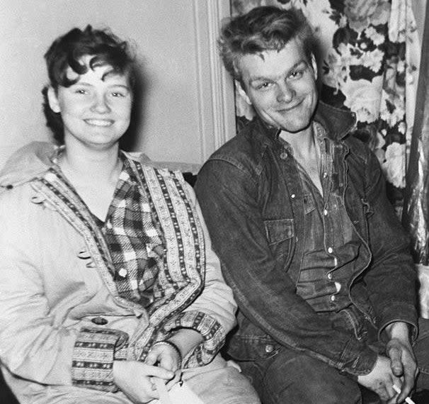 Caril Ann Fugate and Charles Starkweather posing for a photo together