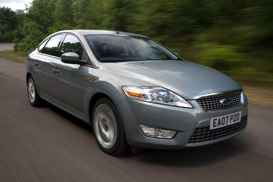 2007 Ford Mondeo driving – front quarter