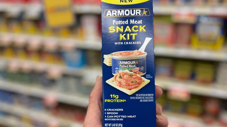 Armour potted meat snack kit