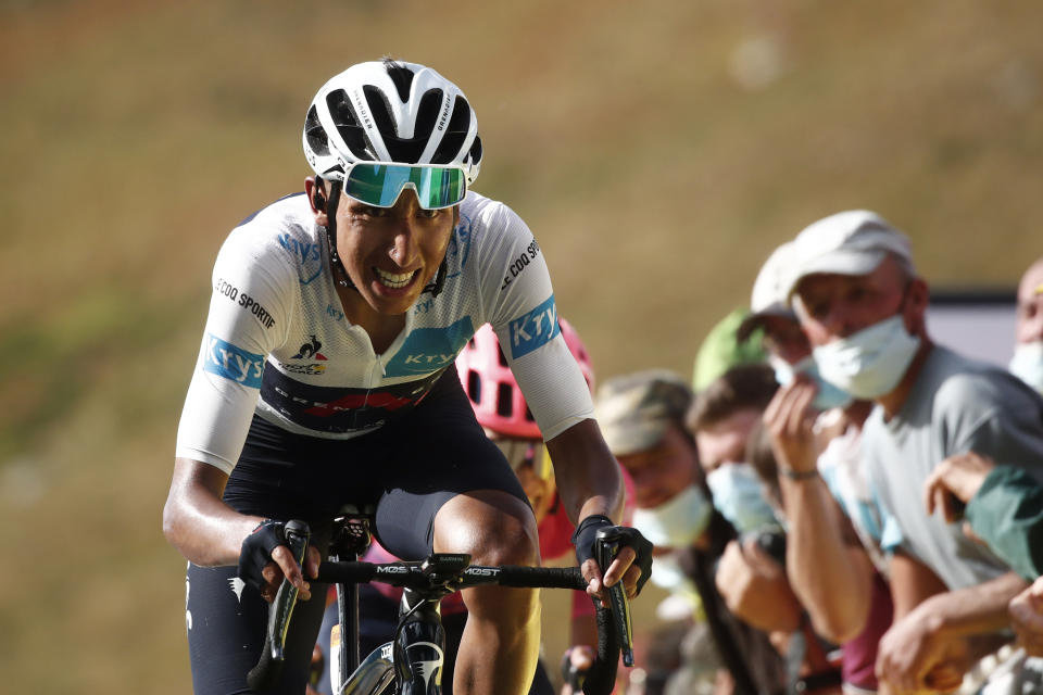 ARCHIVO - Egan Bernal completa la 13ra etapa del Tour de Francia, el viernes 11 de septiembre de 2020. (Benoit Tessier/Pool Foto vía AP)