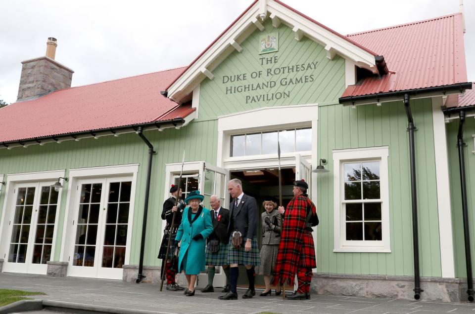 3) The Queen officially opens the Duke of Rothesay Highland Games Pavilion