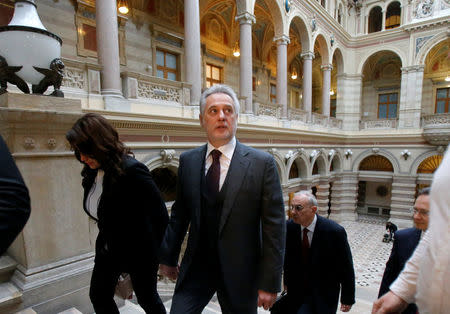 Ukrainian oligarch Dmytro Firtash arrives at court in Vienna, Austria, February 21, 2017. REUTERS/Heinz-Peter Bader