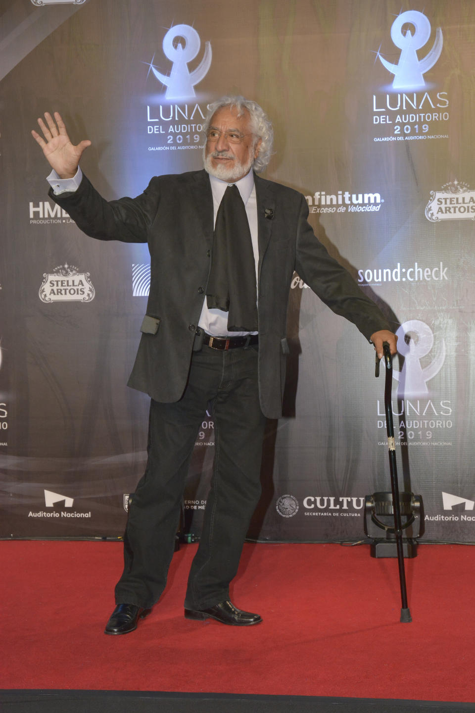 MEXICO CITY, MEXICO - OCTOBER 30: Rafael Inclán poses for photos during the red carpet of 'Lunas del Auditorio 2019' at Auditorio Nacional on October 30, 2019 in Mexico City, Mexico. (Photo by Medios y Media/Getty Images)