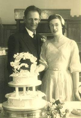 East Anglian Daily Times: The couple returned to their wedding venue for their 68th anniversary 