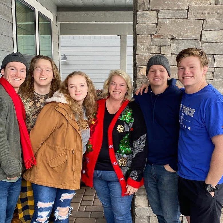 Garrison Brown with his mom and some of his siblings. hunter_elias01/Instagram