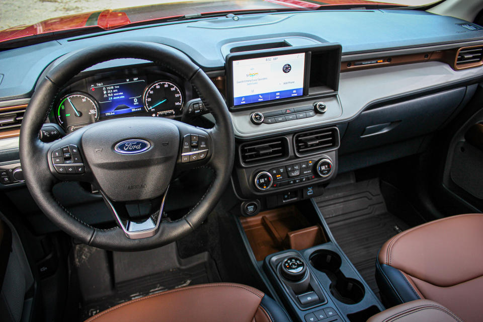 2022 ford maverick interior